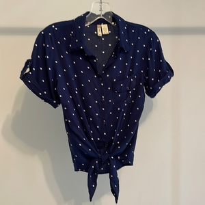Japna Women’s XS Rayón Tie Front‎ Top Blue with White Polka Dots pre-owned